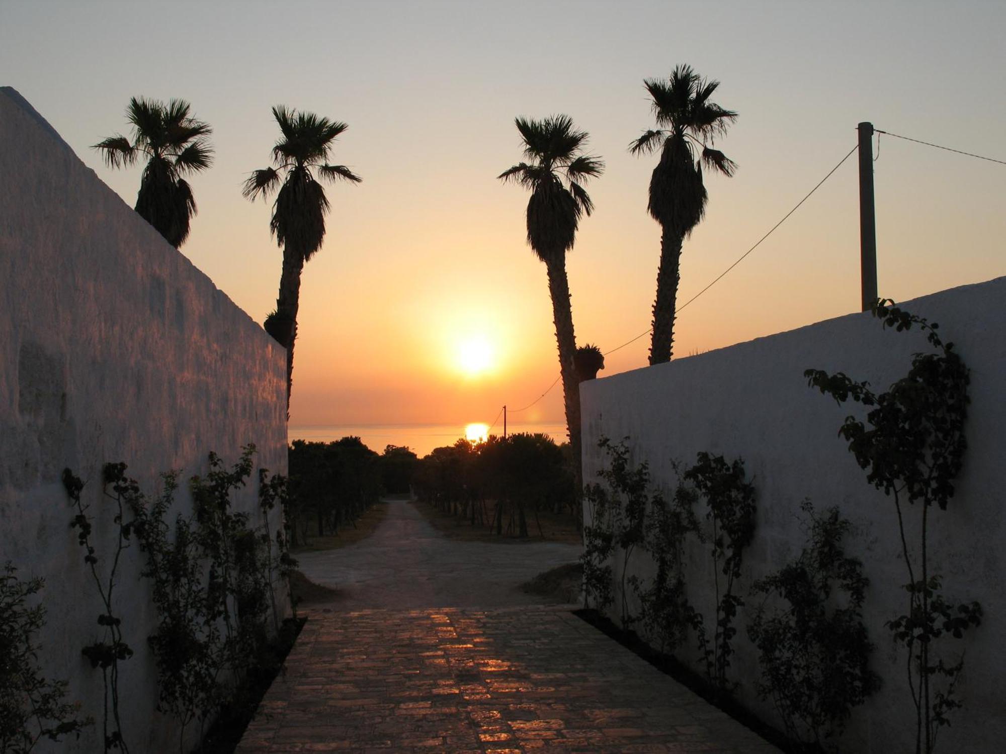 Hotel Masseria Fortificata Donnaloia Monopoli Exterior foto